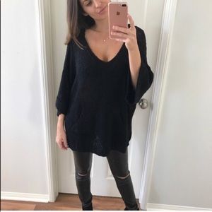Black Loose Knit Pocket Sweater 🌟
